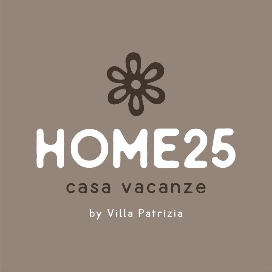 Home25 By Villa Patrizia Mottola Bagian luar foto